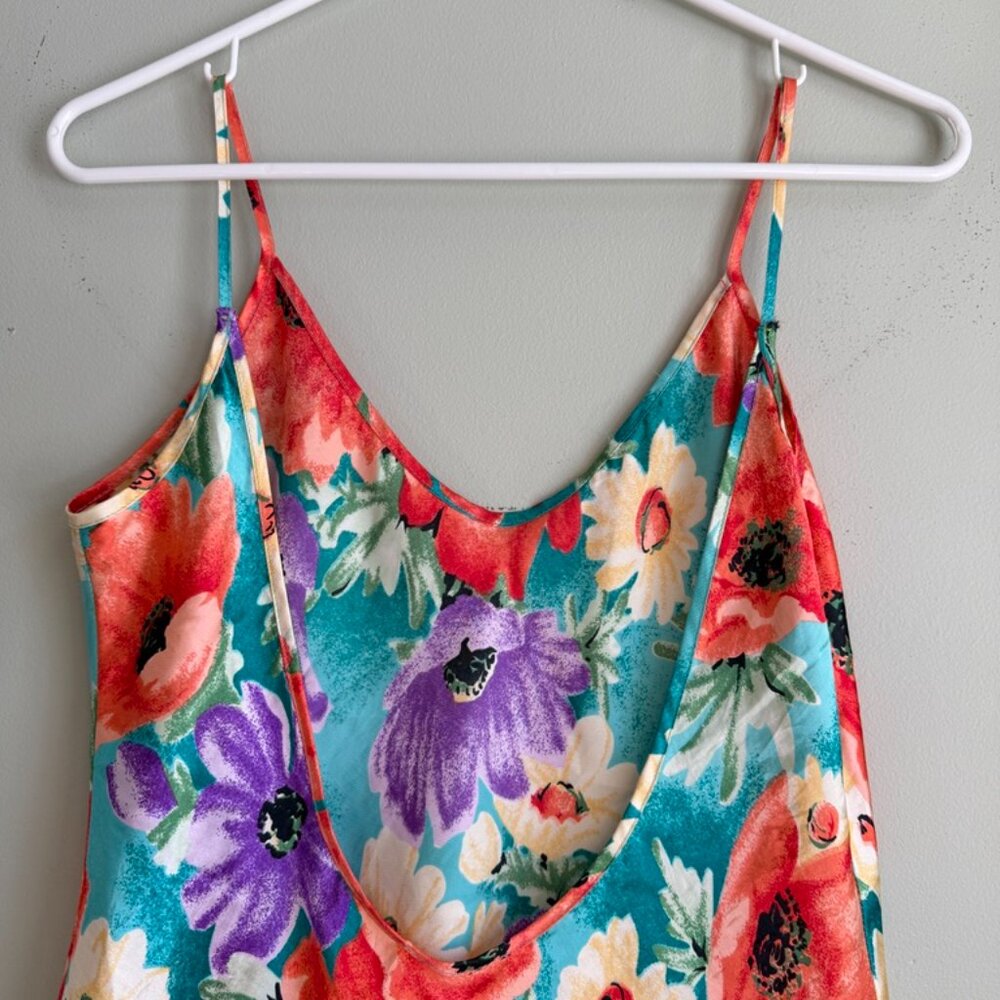 3/$30 ๐ Vintage Floral Nightgown - Picture 7 of 14